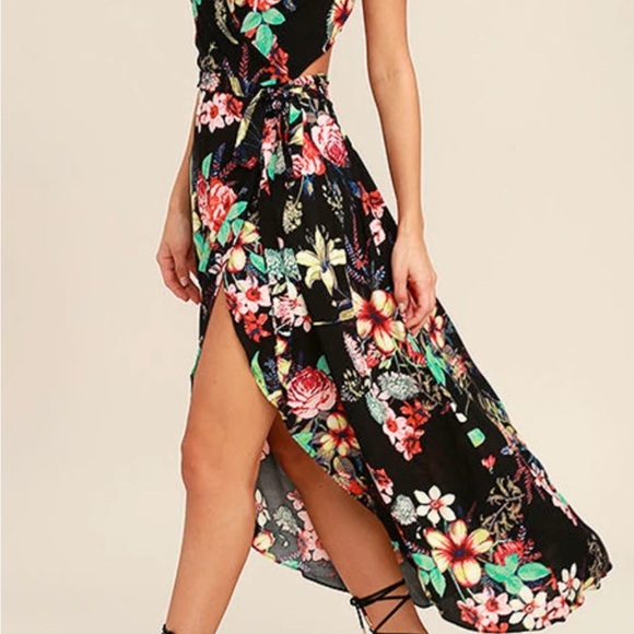 Lulus Dresses & Skirts - Lulus Floral Black Maxi Wrap Dress